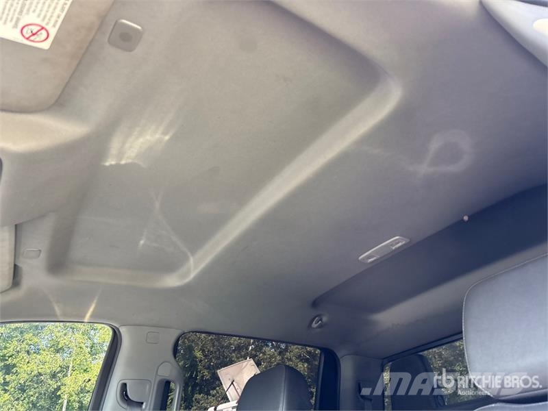 Chevrolet Silverado 3500HD LTZ 4x4 Crew Cab Pickup Övriga bilar