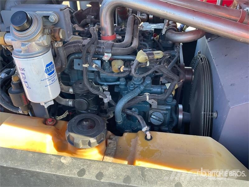 Chicago Pneumatic CPS 185 KD7 185 cfm Mobile Air Compressor Kompresorji