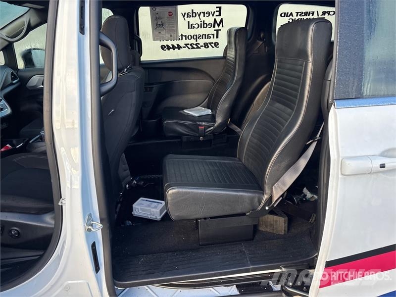 Chrysler Pacifica Handicapped Ramp Van Minivan Легковые автомобили