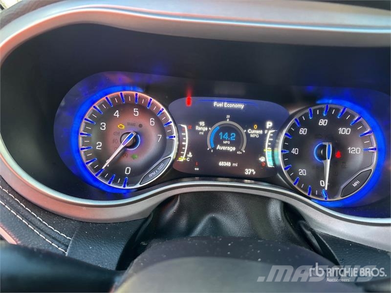 Chrysler Pacifica Handicapped Ramp Van Minivan Легковые автомобили