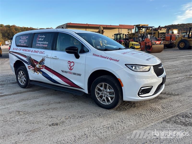 Chrysler Pacifica Handicapped Ramp Van Minivan Легковые автомобили