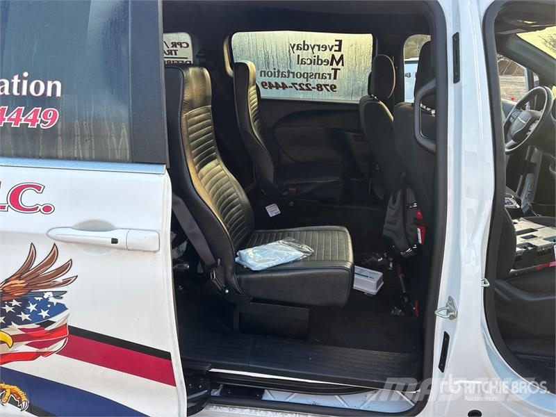 Chrysler Pacifica Handicapped Ramp Van Minivan Легковые автомобили
