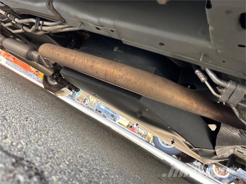 Chrysler Pacifica Handicapped Ramp Van Minivan PKWs