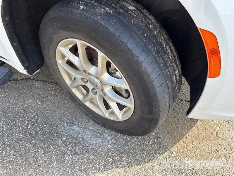 Chrysler Pacifica Handicapped Ramp Van Minivan PKWs
