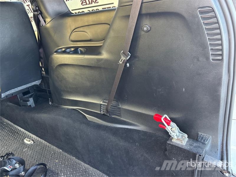 Chrysler Pacifica Handicapped Ramp Van Minivan Легковые автомобили