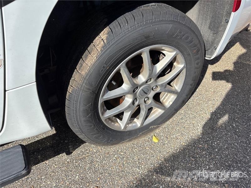 Chrysler Pacifica Handicapped Ramp Van Minivan PKWs