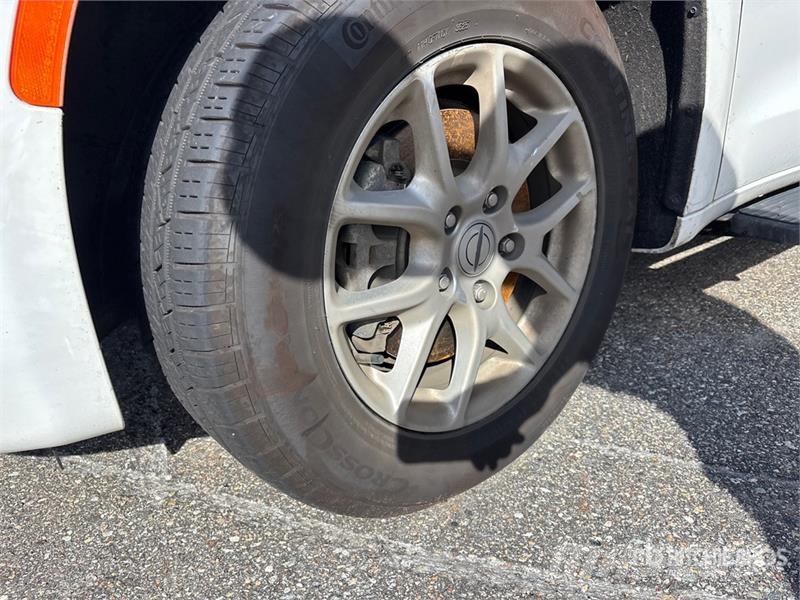 Chrysler Voyager Handicapped Ramp Van Minivan PKWs