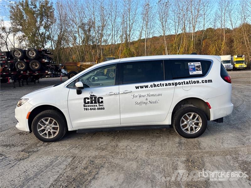 Chrysler Voyager Minivan Henkilöautot