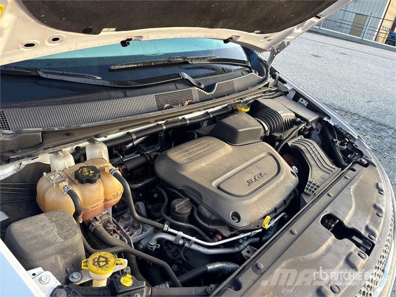 Chrysler Voyager Minivan Henkilöautot