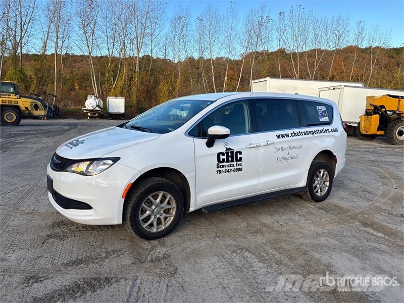 Chrysler Voyager Minivan Henkilöautot