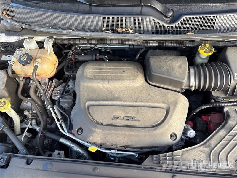 Chrysler Voyager Minivan Henkilöautot