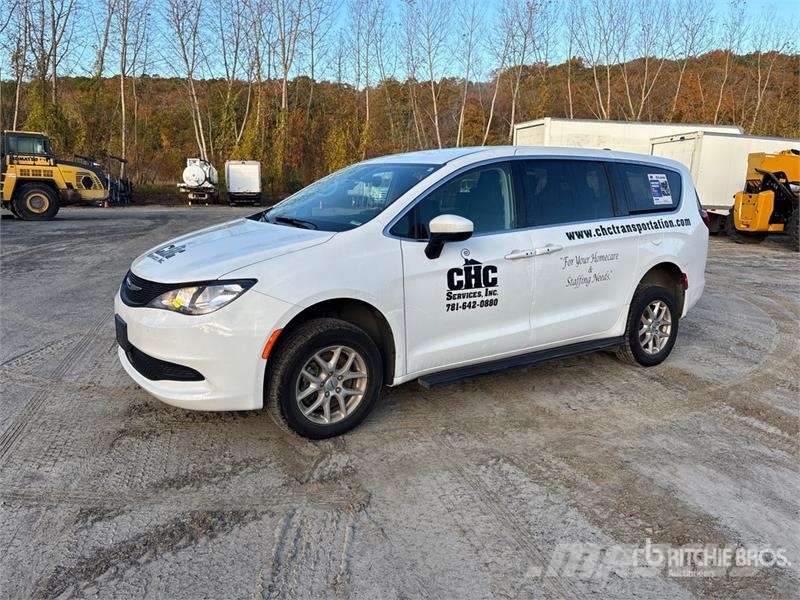 Chrysler Voyager Minivan Henkilöautot