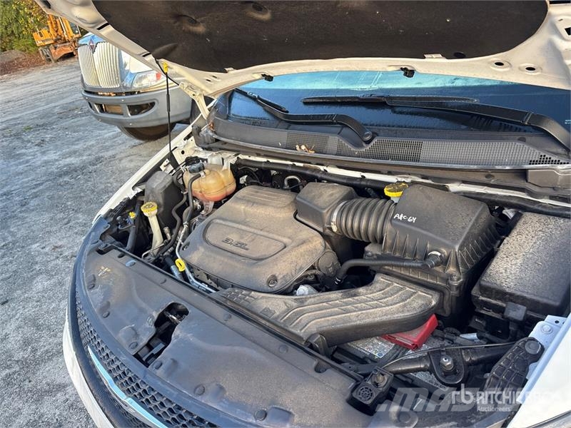 Chrysler Voyager Minivan Henkilöautot