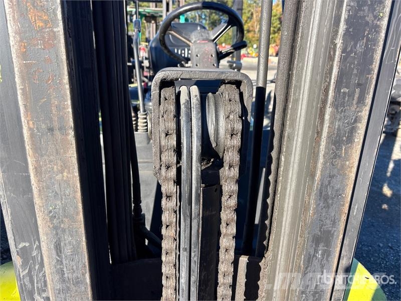 Clark C30L 4800 lb Cushion Tire Forklift Empilhadeiras - outros