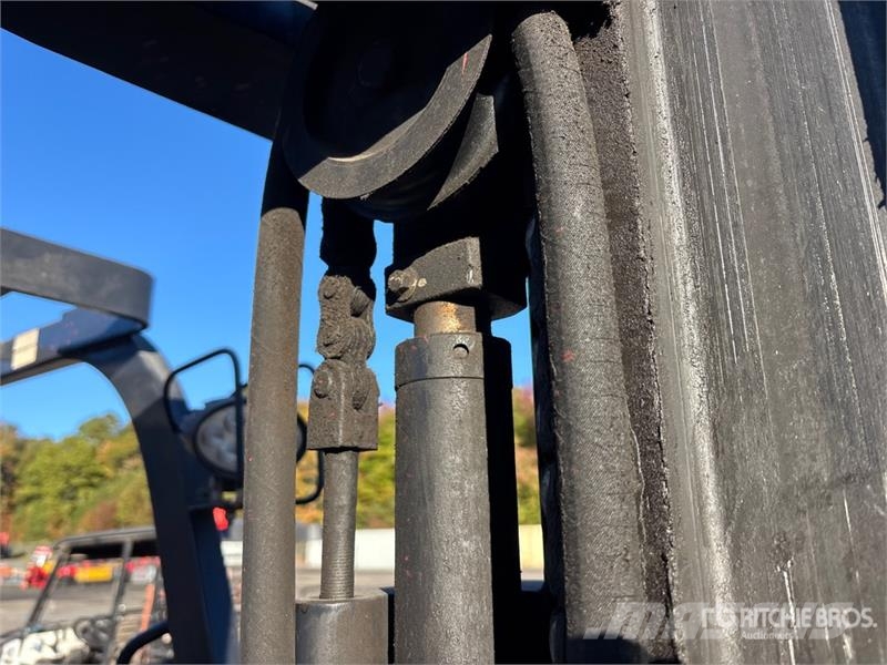 Clark C30L 4800 lb Cushion Tire Forklift Empilhadeiras - outros
