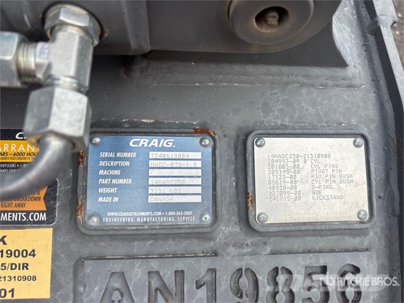 Craig 72 in Hydraulic Tilting Excavator Bucket - Fits Vo Kašike / Korpe