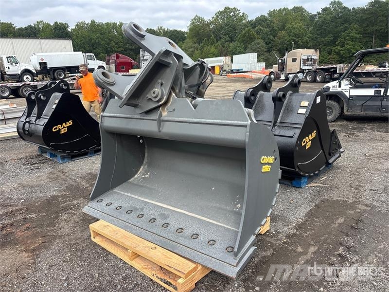 Craig 72 in Hydraulic Tilting Excavator Bucket - Fits Vo Žlice