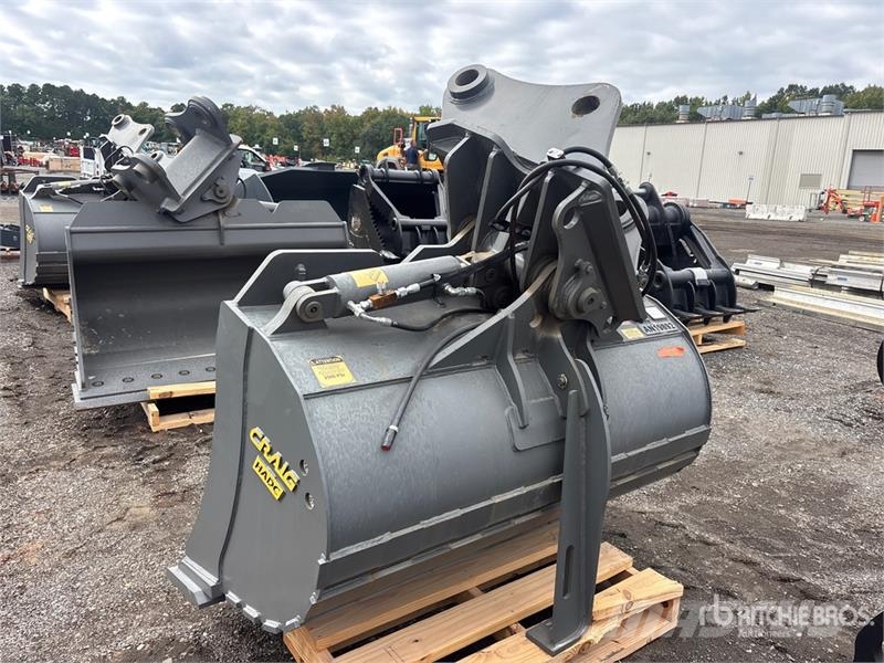 Craig 72 in Hydraulic Tilting Excavator Bucket - Fits Vo Žlice
