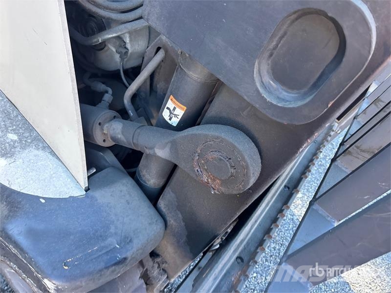 Crown RC5545-40 4000 lb Electric Forklift (Inoperable) Carretillas de horquilla eléctrica