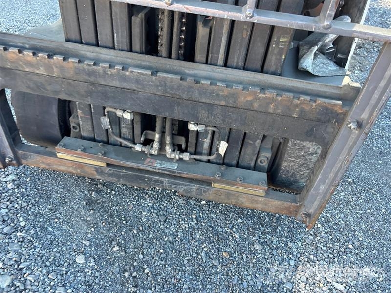 Crown RC5545-40 4000 lb Electric Forklift (Inoperable) Carretillas de horquilla eléctrica