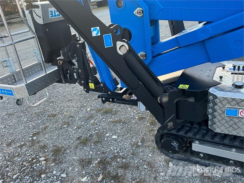 CTE 230 Crawler Diesel Articulating Boom Lift رافعات سلة مفصلية