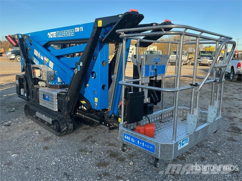 CTE 230 Crawler Diesel Articulating Boom Lift رافعات سلة مفصلية