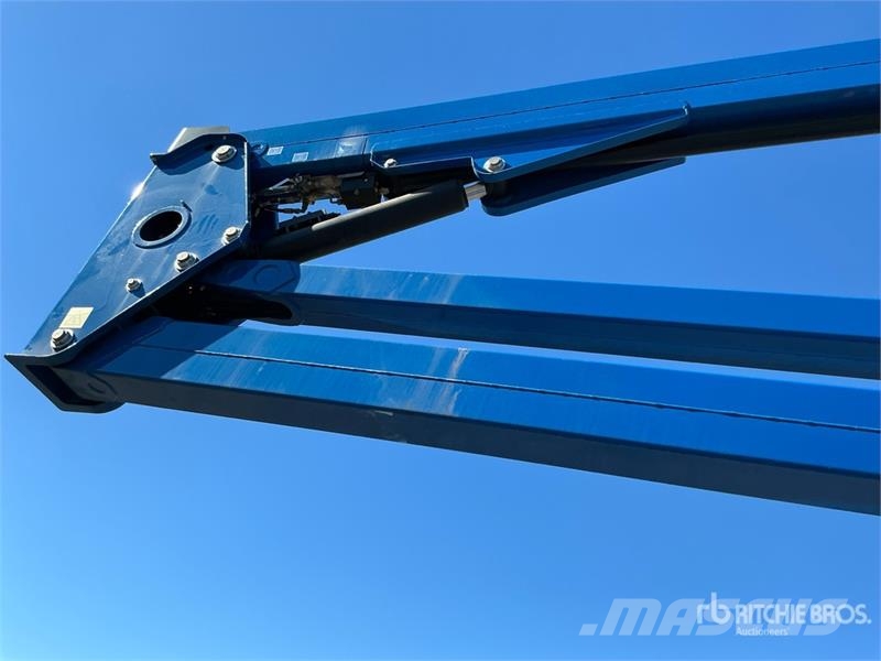 CTE 230 Crawler Diesel Articulating Boom Lift رافعات سلة مفصلية