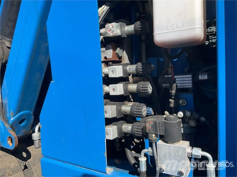 CTE Traccess 230 Crawler Diesel Articulating Boom Lift رافعات سلة مفصلية