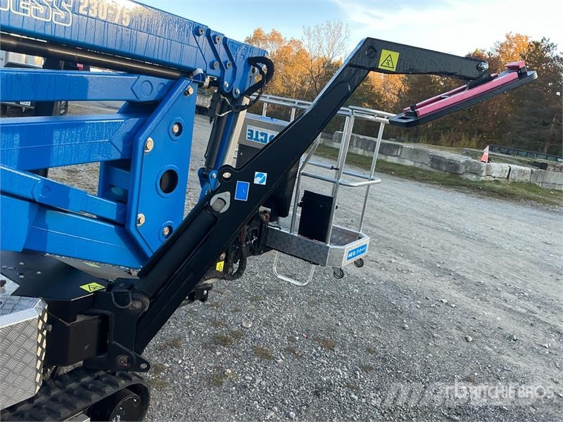 CTE Traccess 230 Crawler Diesel Articulating Boom Lift Kuukulkijat
