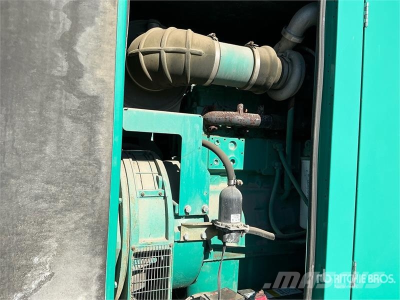 Cummins 200DSHAC 100 kW Skid-Mounted Generator Set Générateurs diesel