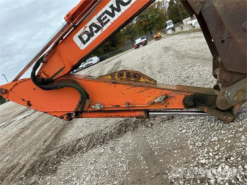 Daewoo SL220LC III Tracked Excavator Pásové rýpadlá