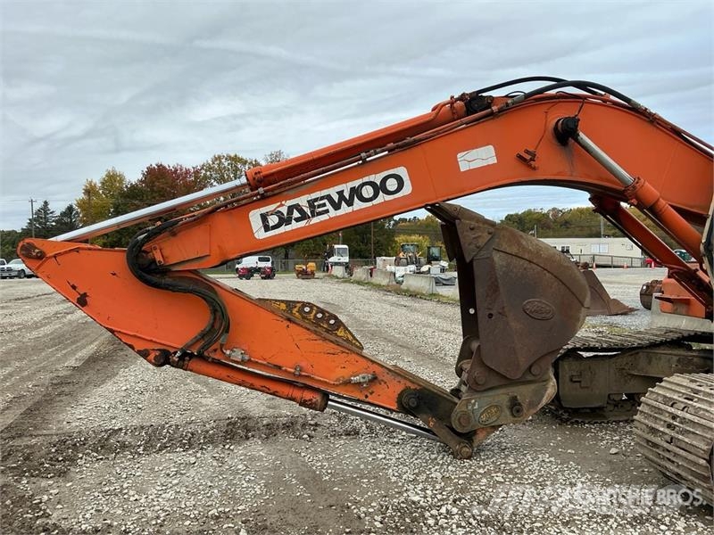 Daewoo SL220LC III Tracked Excavator Pásové rýpadlá
