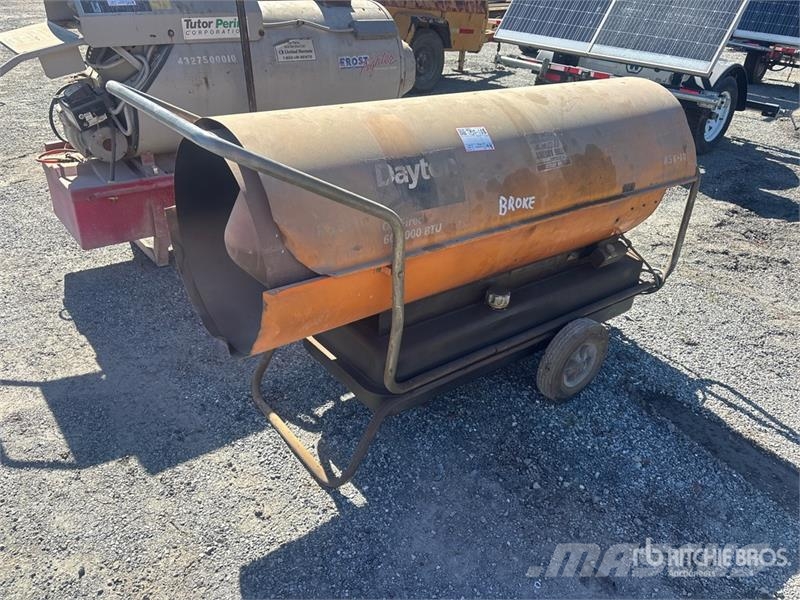 Dayton 600000 BTU Oil-Fired 600,000 BTU Space Heater Heating and thawing equipment