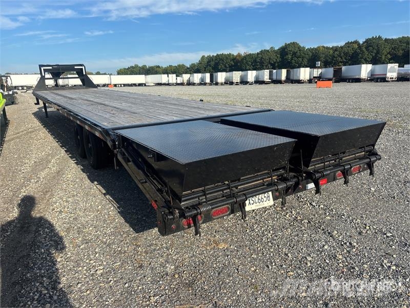 Delco 40 ft T/A Gooseneck Equipment Trailer Autotreilerid