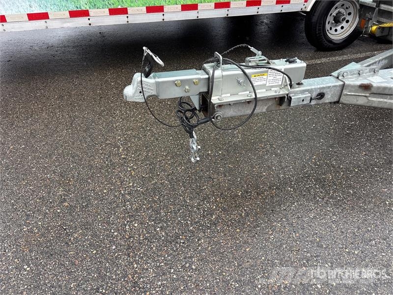 Demco AT7000P T/A 1 Car Open Car Carrier Trailer Vehicle transport semi-trailers