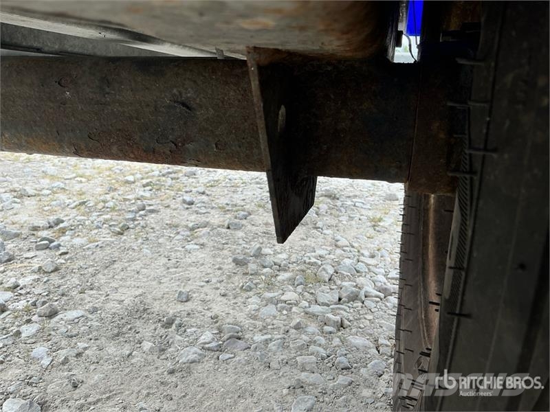 Demco AT7000P T/A 1 Car Open Car Carrier Trailer Návesy na prepravu automobilov
