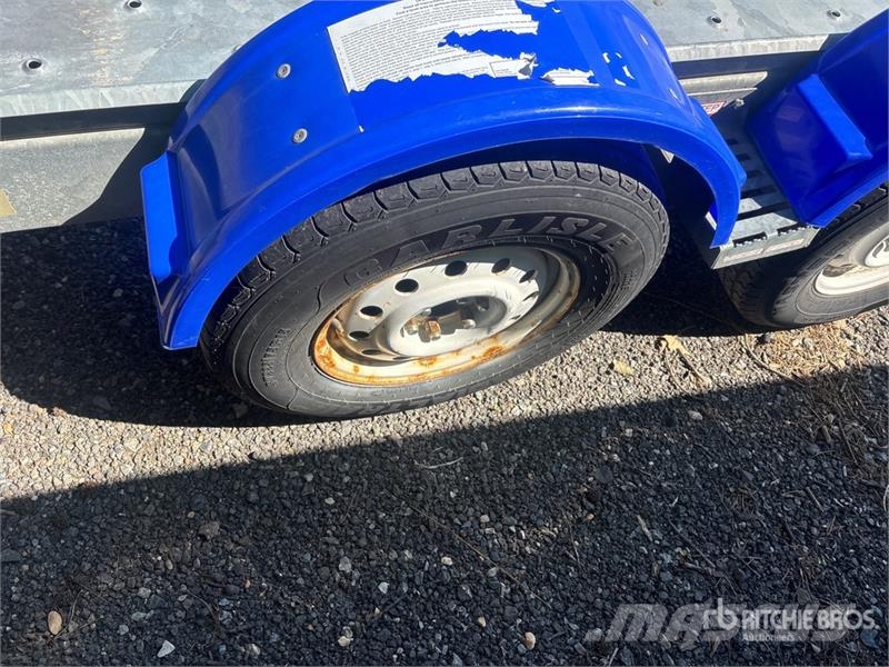 Demco AT7000P T/A 1 Car Open Car Carrier Trailer Vehicle transport semi-trailers