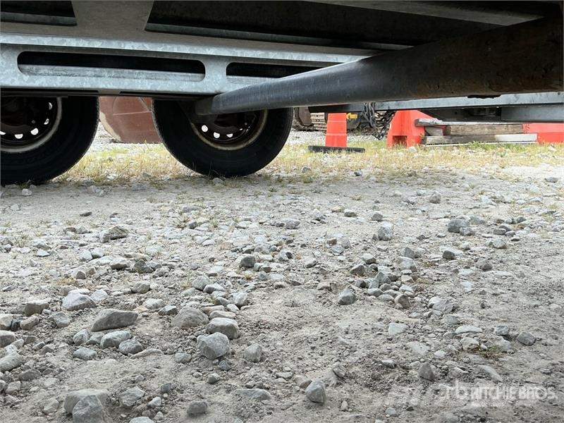 Demco AT7000P T/A 1 Car Open Car Carrier Trailer Návesy na prepravu automobilov