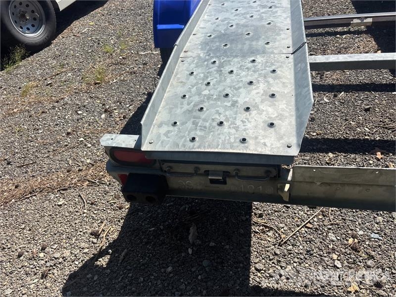 Demco AT7000P T/A 1 Car Open Car Carrier Trailer Vehicle transport semi-trailers