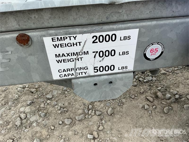 Demco AT7000P T/A 1 Car Open Car Carrier Trailer Návesy na prepravu automobilov