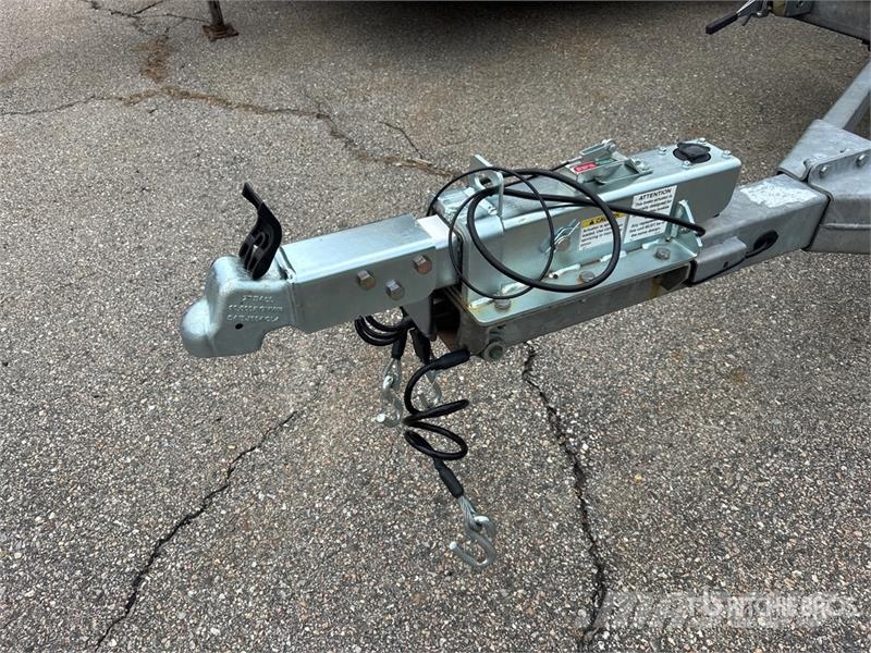 Demco AT7000P T/A 1 Car Open Car Carrier Trailer Vehicle transport semi-trailers