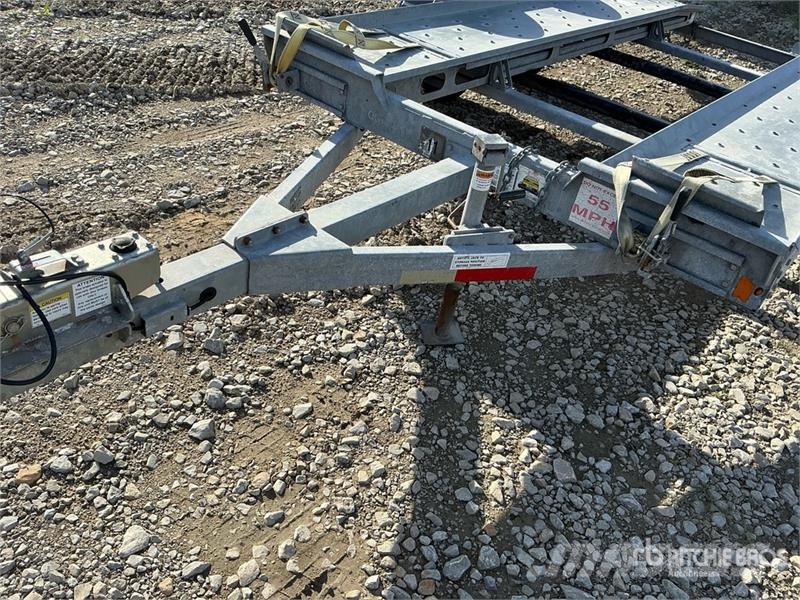 Demco Car Carrier Trailer Autotransportauflieger