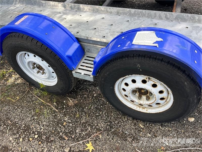 Demco T/A 1 Car Open Car Carrier Trailer Vehicle transport semi-trailers