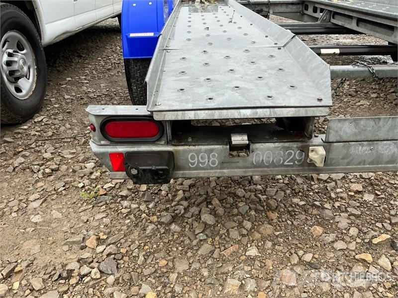 Demco T/A 1 Car Open Car Carrier Trailer Biltransporter Semi