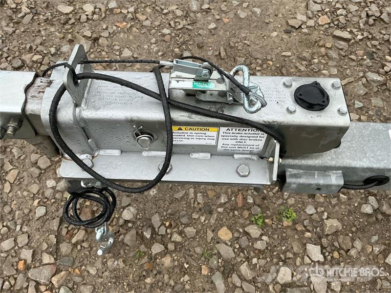 Demco T/A 1 Car Open Car Carrier Trailer Biltransporter Semi
