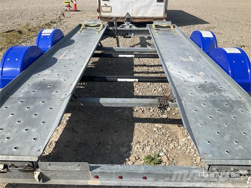 Demco T/A Open Car Carrier Trailer Vehicle transport semi-trailers