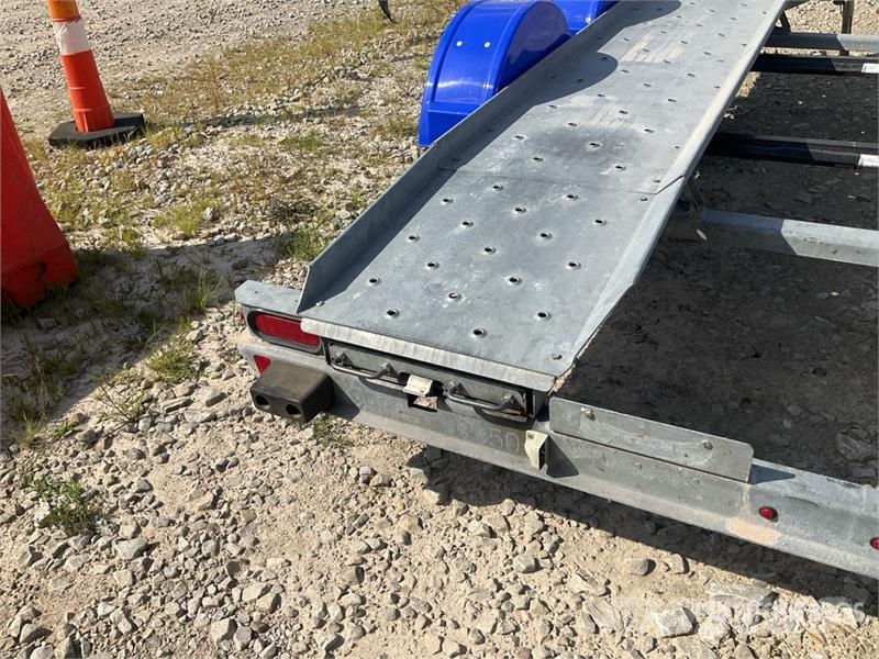 Demco T/A Open Car Carrier Trailer Vehicle transport semi-trailers