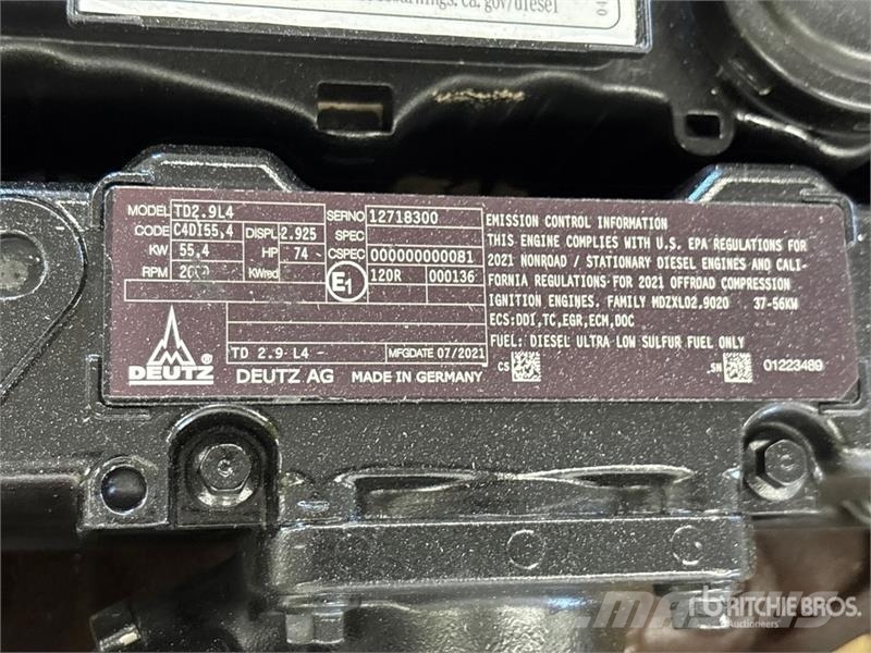 Deutz TD2.9L4 Engine エンジン