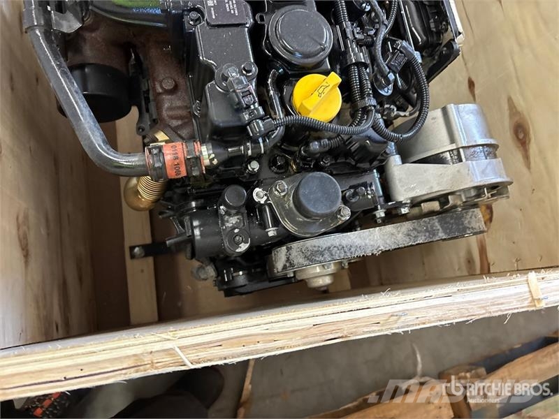 Deutz TD2.9L4 Engine エンジン