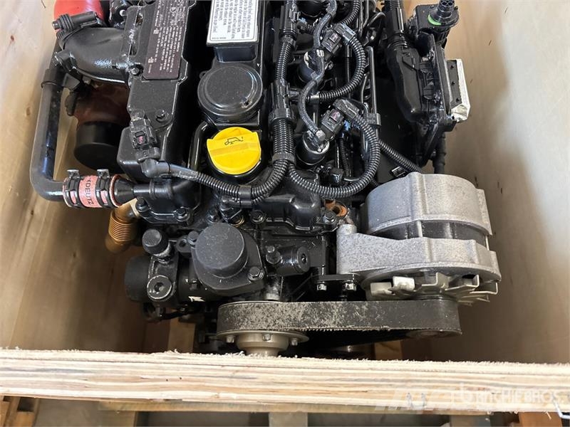 Deutz TD2.9L4 Engine エンジン